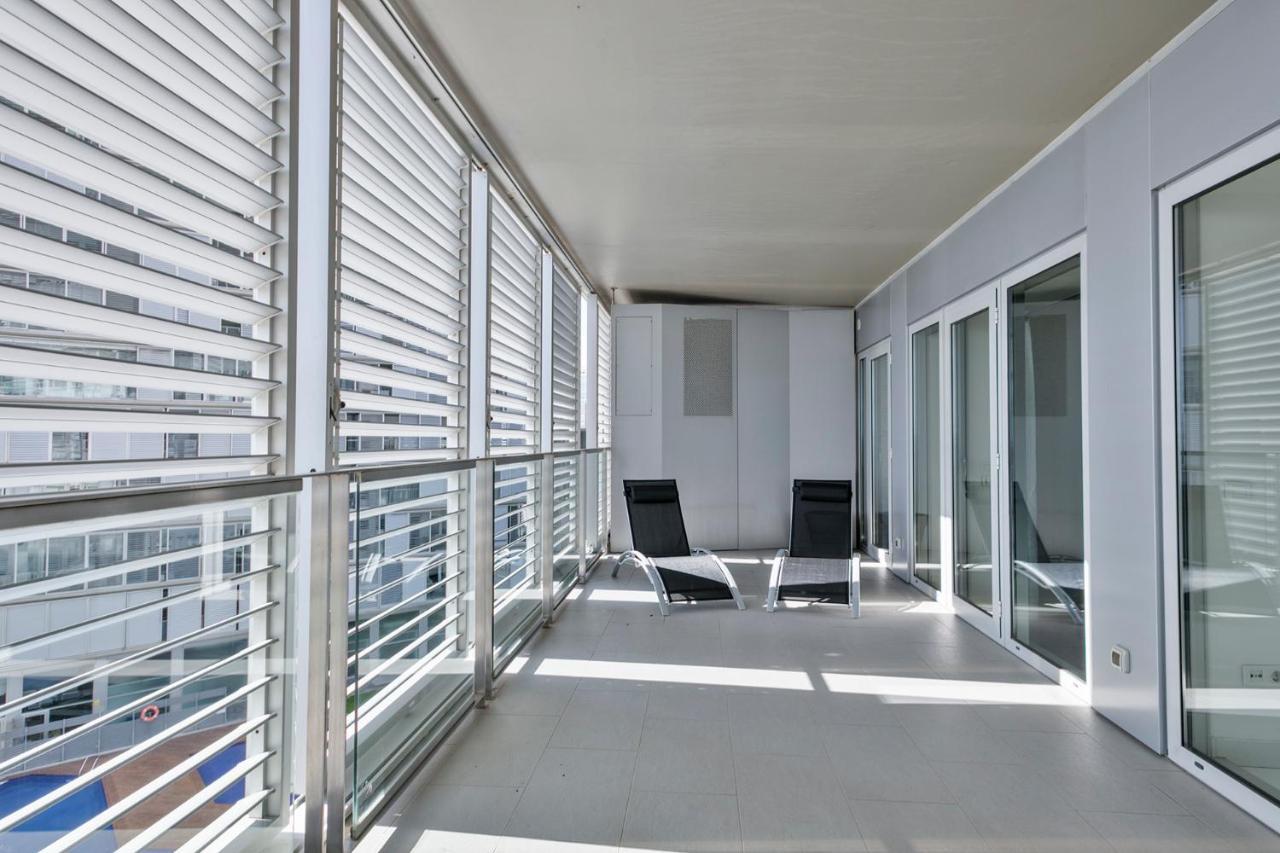 Alcam Llum Deluxe Apartment Barcelona Exterior photo