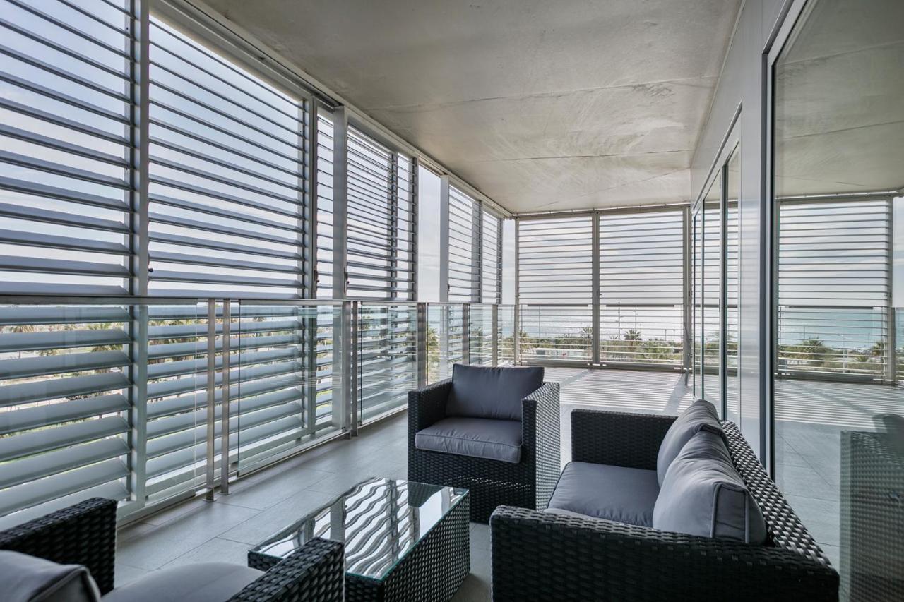Alcam Llum Deluxe Apartment Barcelona Exterior photo