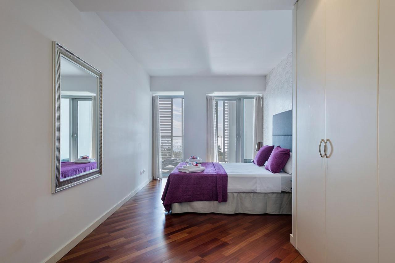 Alcam Llum Deluxe Apartment Barcelona Exterior photo