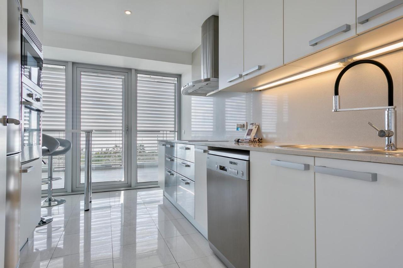 Alcam Llum Deluxe Apartment Barcelona Exterior photo